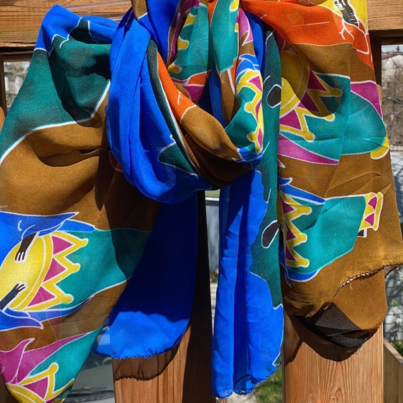 Large African Scarf/Wrap - Picture 7 of 8